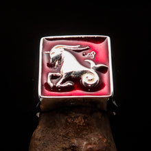 Excellent crafted Men's Zodiac Ring red Star Sign Capricorn - Sterling Silver