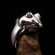 Perfectly crafted Men's grinning Frog Ring - antiqued Sterling Silver