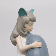 Alinda รูปปั้นนางเงือกแปลงกายกอดโลมา - ALINDA DECOR