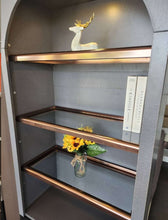 Alinda Curved Door Display Shelf - ALINDA DECOR