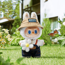 Resell Labubu - Fall in The Wild (ชาวนาที่ลิซ่าอุ้ม) - ALINDA DECOR